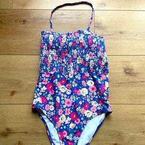 Cupshe Italian Country Ruffled Smocked One Piece Swimsuit Size M